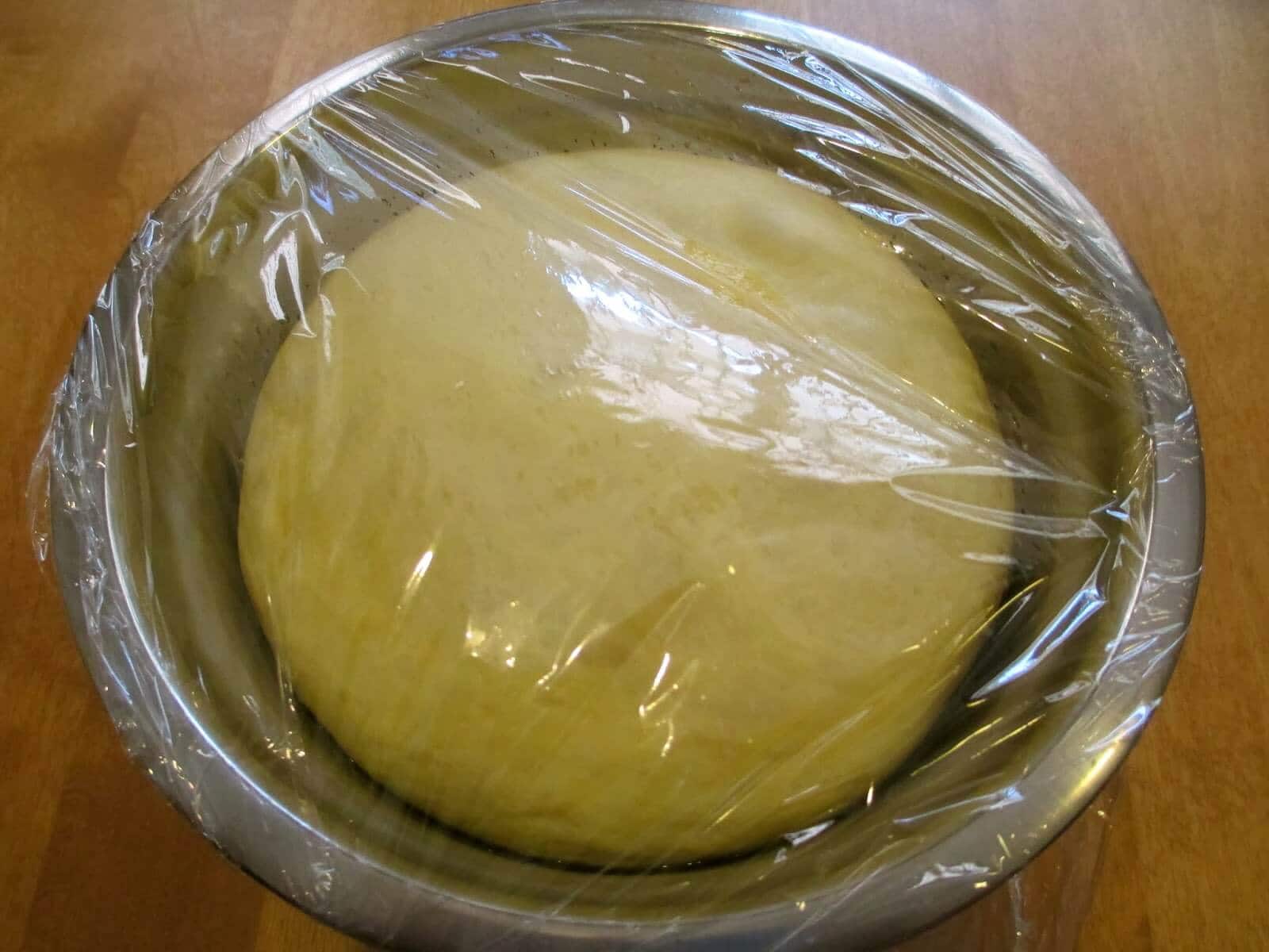 Ủ bột ở nhiệt đột 30 độ C trong khoảng 2 tiếng Ủ bột ở nhiệt đột 30 độ C trong khoảng 2 tiếng