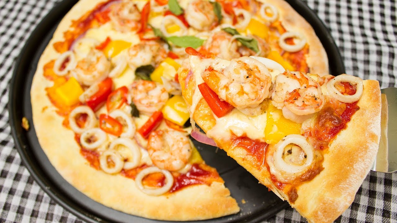 Pizza hải sản thơm ngon, làm đơn giản