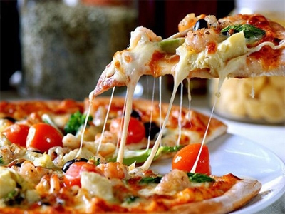 Cách làm pizza hải sản tại nhà hấp dẫn như Pizza Hut