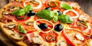 Cách làm bánh pizza bằng nồi cơm điện