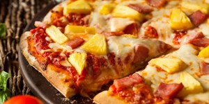 Cách làm pizza bò băm với dứa chuẩn vị nhà hàng