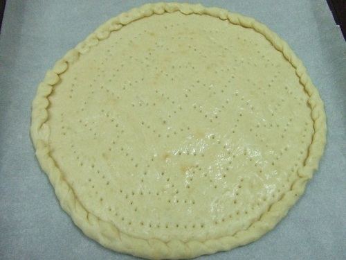 Cách làm đế bánh pizza đơn giản tại nhà Cách làm đế bánh pizza đơn giản tại nhà