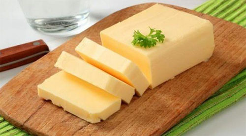 Tẩy keo 502 bằng bơ thực vật