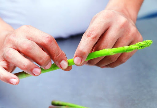 Hướng dẫn cách chọn măng tây ngon chuẩn