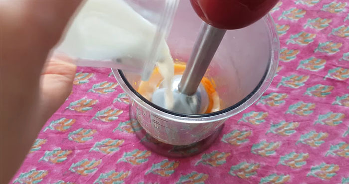 Bước 4: Xay nhuyễn bí