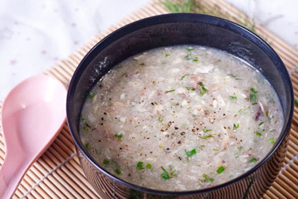 Cháo ăn dặm cho bé 8 tháng