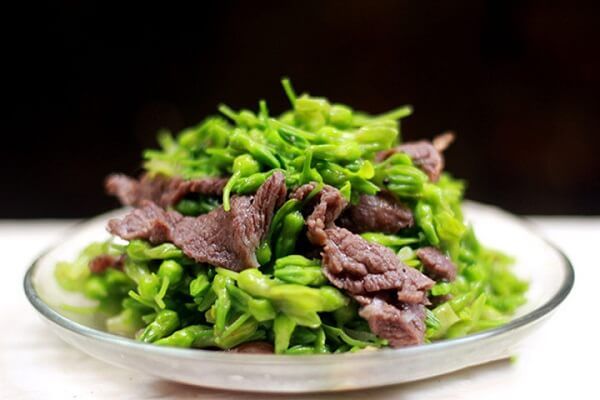 thịt bò xào hoa thiên lý thịt bò xào hoa thiên lý