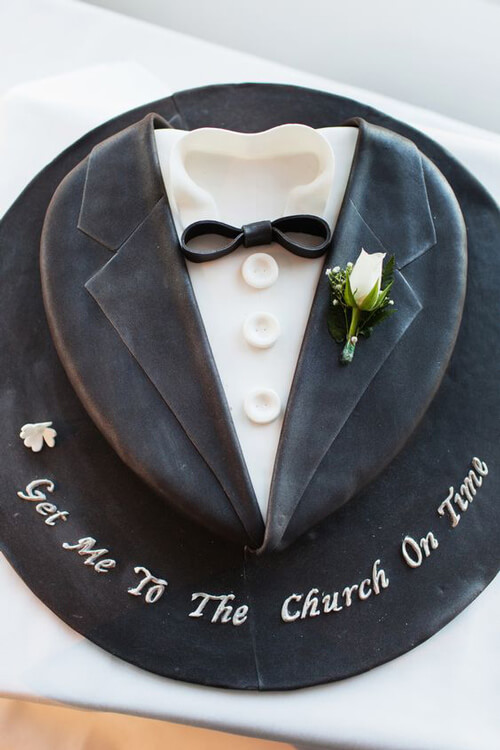 Hãy dẫn em vào lễ đường nhé - Thông điệp đầy dễ thương trong chiếc bánh kem trái tim hình tuxedo chú rể Hãy dẫn em vào lễ đường nhé - Thông điệp đầy dễ thương trong chiếc bánh kem trái tim hình tuxedo chú rể