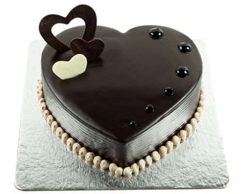 Bánh kem socola hình trái tim với thiết kế cực đơn giản nhưng vô cùng đẹp mắt Bánh kem socola hình trái tim với thiết kế cực đơn giản nhưng vô cùng đẹp mắt
