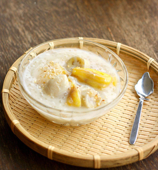 Chè chuối chưng khoai lang Indonesia