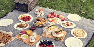 Đi picnic, đi dã ngoại chuẩn bị đồ ăn gì đơn giản, dễ làm?