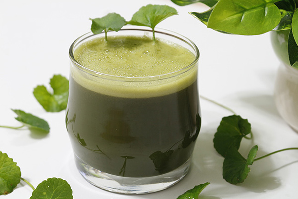 Nước rau má có những tác dụng tốt cho sức khỏe người dùng