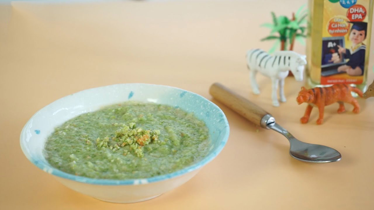 Cháo yến mạch chim bồ câu rau cải cho bé ăn dặm