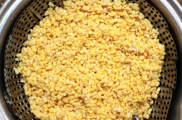 Đậu xanh đem hấp chín