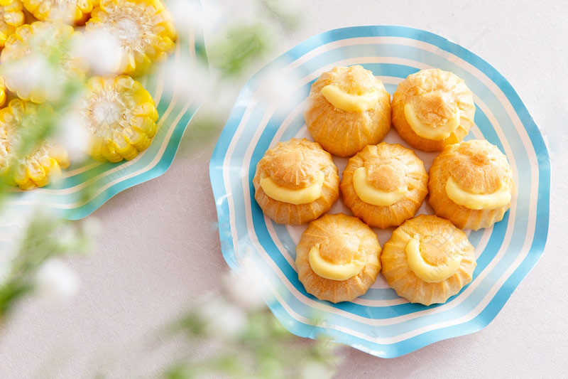 Đĩa bánh su kem thơm ngon, dễ làm