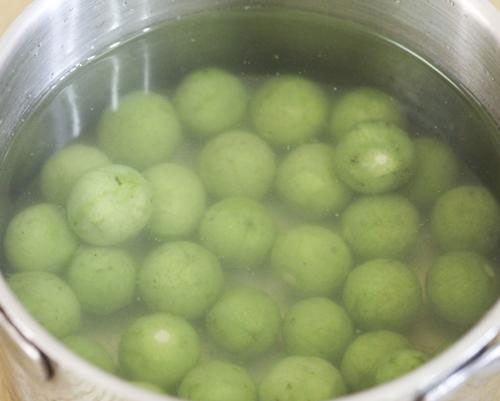 Trần sấu qua nước nóng 30 giây