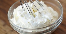Cách làm whipping cream từ sữa đơn giản tại nhà