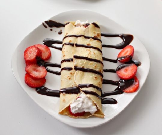 Cách làm bánh crepe kem tươi Cách làm bánh crepe kem tươi