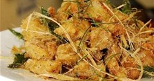 Cách làm gà rang muối ăn là nghiện