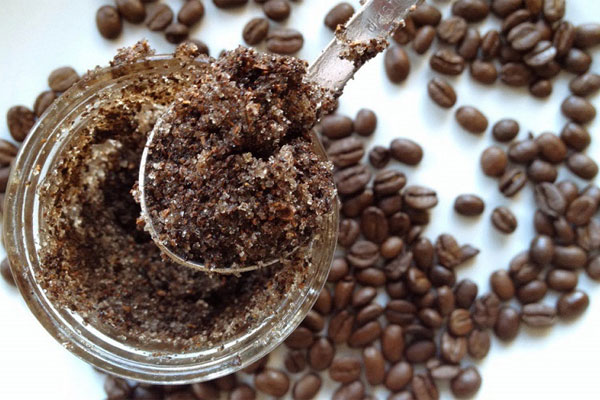 Tẩy da chết bằng đường nầu