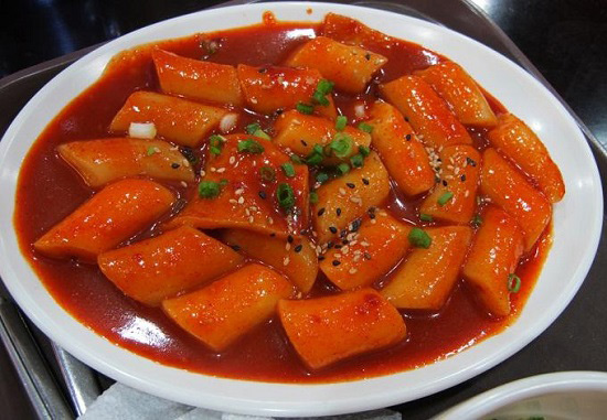 Thành phẩm tokbokki ngon đúng chuẩn Hàn Quốc