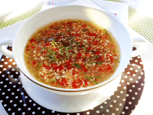 Cách làm nước chấm chua ngọt chấm nem với rau mùi tàu