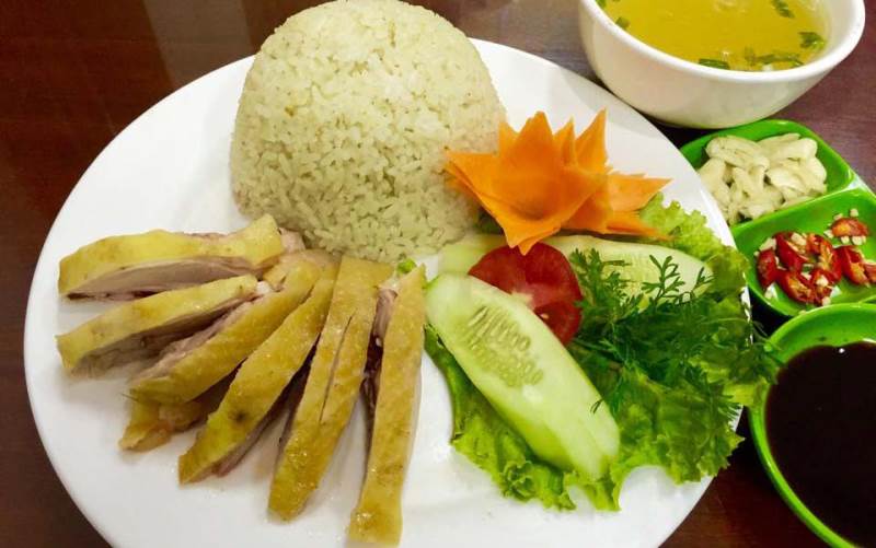 Món cơm gà Hải Nam thơm ngon, hấp dẫn