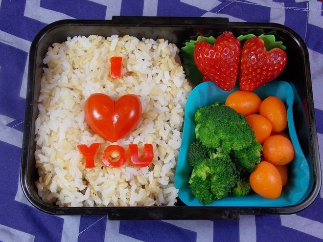 Cơm hộp Bento I love you xinh xắn, dễ thương Cơm hộp Bento I love you xinh xắn, dễ thương