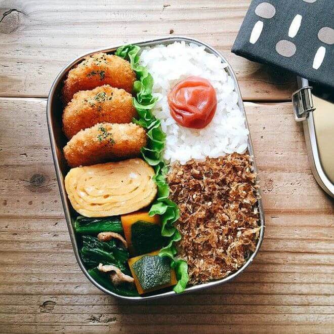 Bento công sơ đơn giản, gọn nhẹ Bento công sơ đơn giản, gọn nhẹ