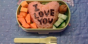 Cách làm cơm hộp Bento I Love You đơn giản cho người thương