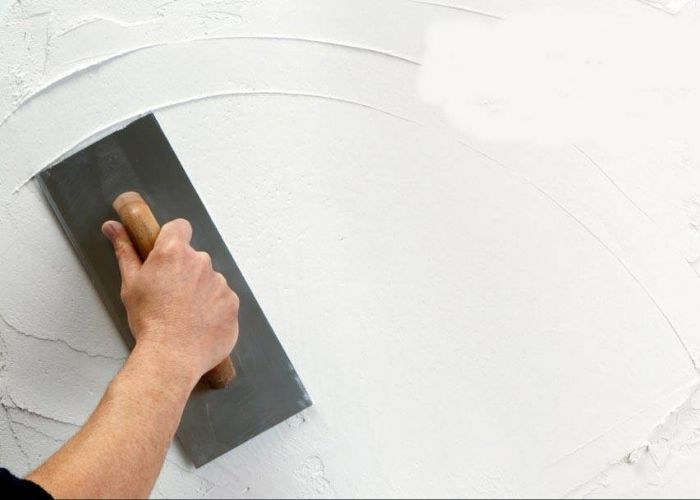 Trước khi sơn bả tường hãy làm bề mặt tường ở trạng thái sạch sẽ nhất nhé