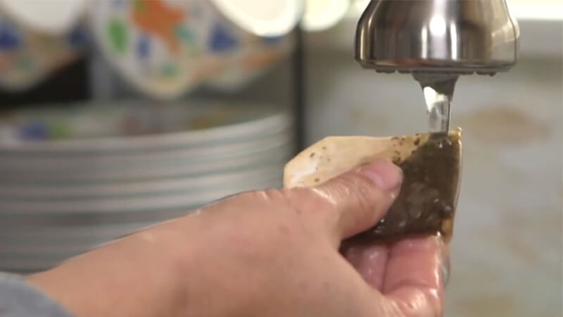 Cách khử mùi tanh trên tay sau khi ăn hải sản