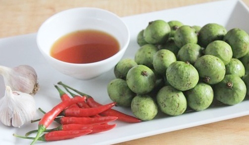 Nguyên liệu làm sấu ngâm mắm