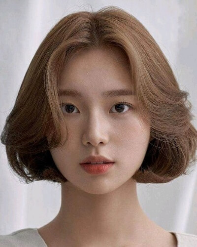 Tóc đẹp cho nữ mặt tròn