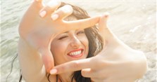 Cách hồi phục và làm trắng da sau khi đi bơi, đi biển hiệu quả nhanh
