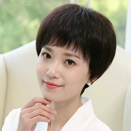 Tóc ngắn uốn cúp phù hợp với mọi khuôn mặt