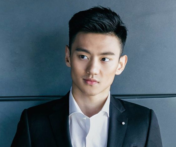 Tóc nam chụp kỷ yếu