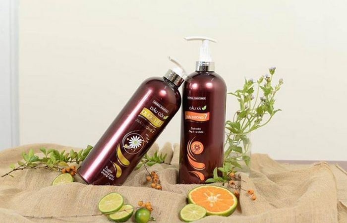 Hoặc bạn cũng có thể tặng các loại mỹ phẩm như dầu gội thảo dược Hoặc bạn cũng có thể tặng các loại mỹ phẩm như dầu gội thảo dược