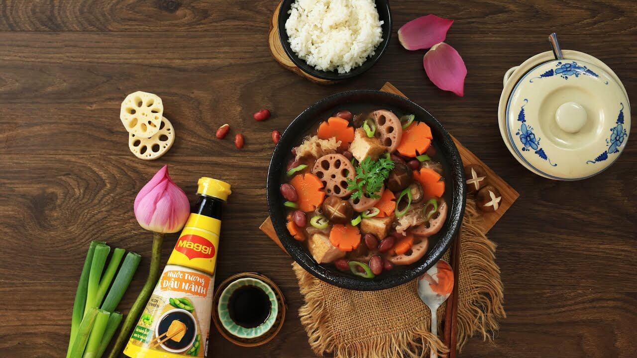 Canh nấm hầm củ sen đậu đỏ Canh nấm hầm củ sen đậu đỏ