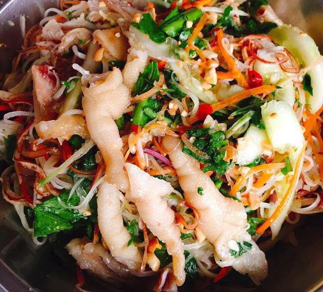 Cách làm chân gà rút xương chua ngọt Cách làm chân gà rút xương chua ngọt