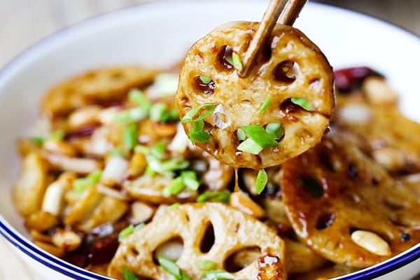 Ngó sen xào đậu phộng Ngó sen xào đậu phộng