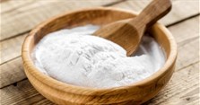 Cách thông bồn cầu tại nhà cực đơn giản chỉ bằng bát muối với baking soda