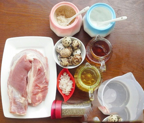 Nguyên liệu làm món thịt kho tàu đơn giản Nguyên liệu làm món thịt kho tàu đơn giản