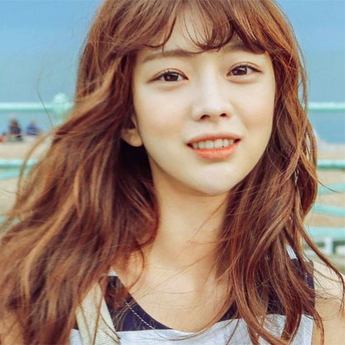 Màu tóc nâu quế