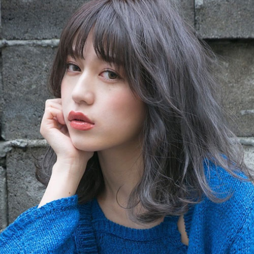 Màu tóc đen khói