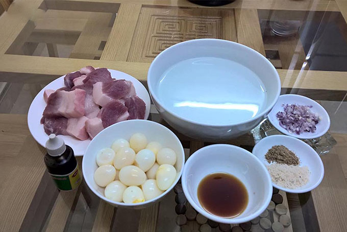 Nguyên liệu làm thịt kho trứng cút