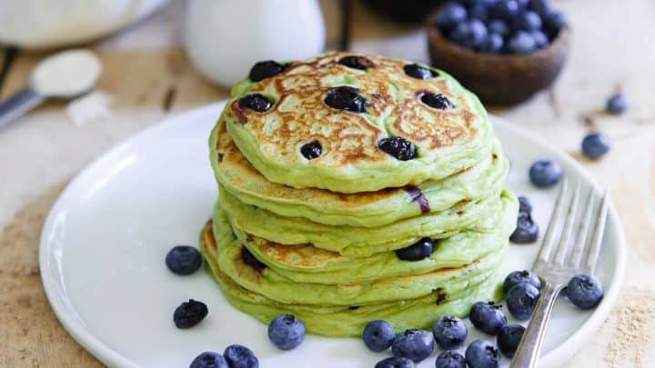 Dựa theo hương vị, nguyên liệu mà sinh ra rất nhiều loại bánh pancake khác nhau Dựa theo hương vị, nguyên liệu mà sinh ra rất nhiều loại bánh pancake khác nhau