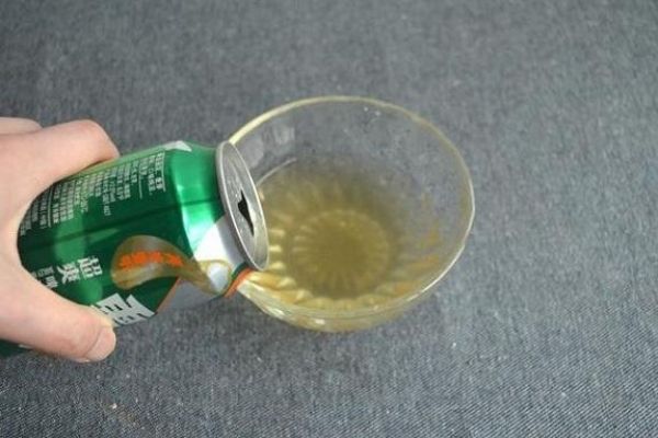 Tắm trắng bằng bia là một phương pháp vừa rẻ tiền vừa đơn giản