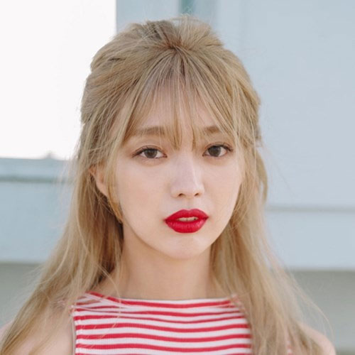 Tóc mái thưa uốn cụp