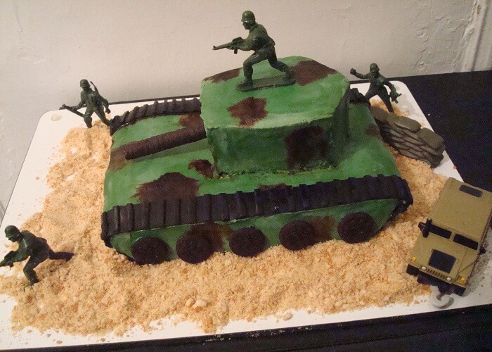 Bánh sinh nhật hình xe tăng đẹp nhất